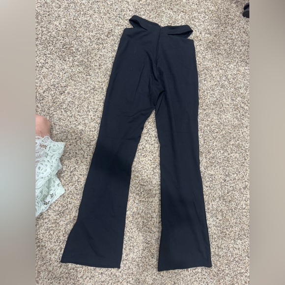 Amelie Teje Zip Up Cut Out Black Pants - Picture 2 of 9